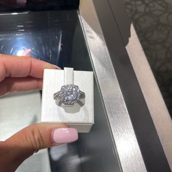 14k white gold diamond ring - Picture 3 of 9